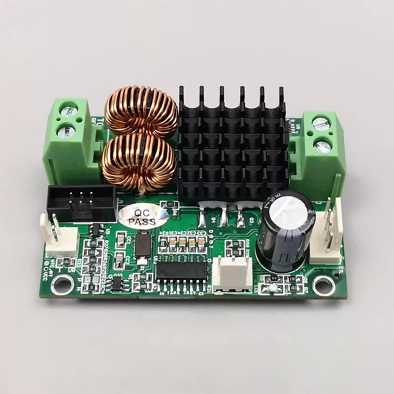 TCB-NC Температурен контролер с компактен дизайн и висока точност